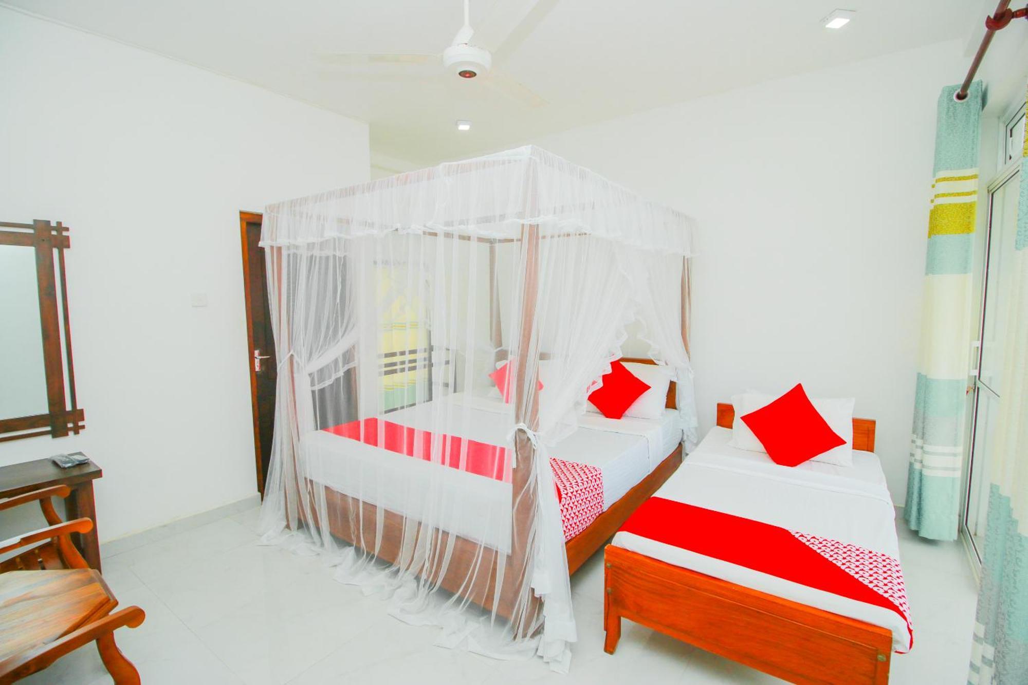 Onaro Beach View Matara Phòng bức ảnh